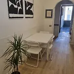 Vaticanrooms فندق مبيت وإفطار 4*